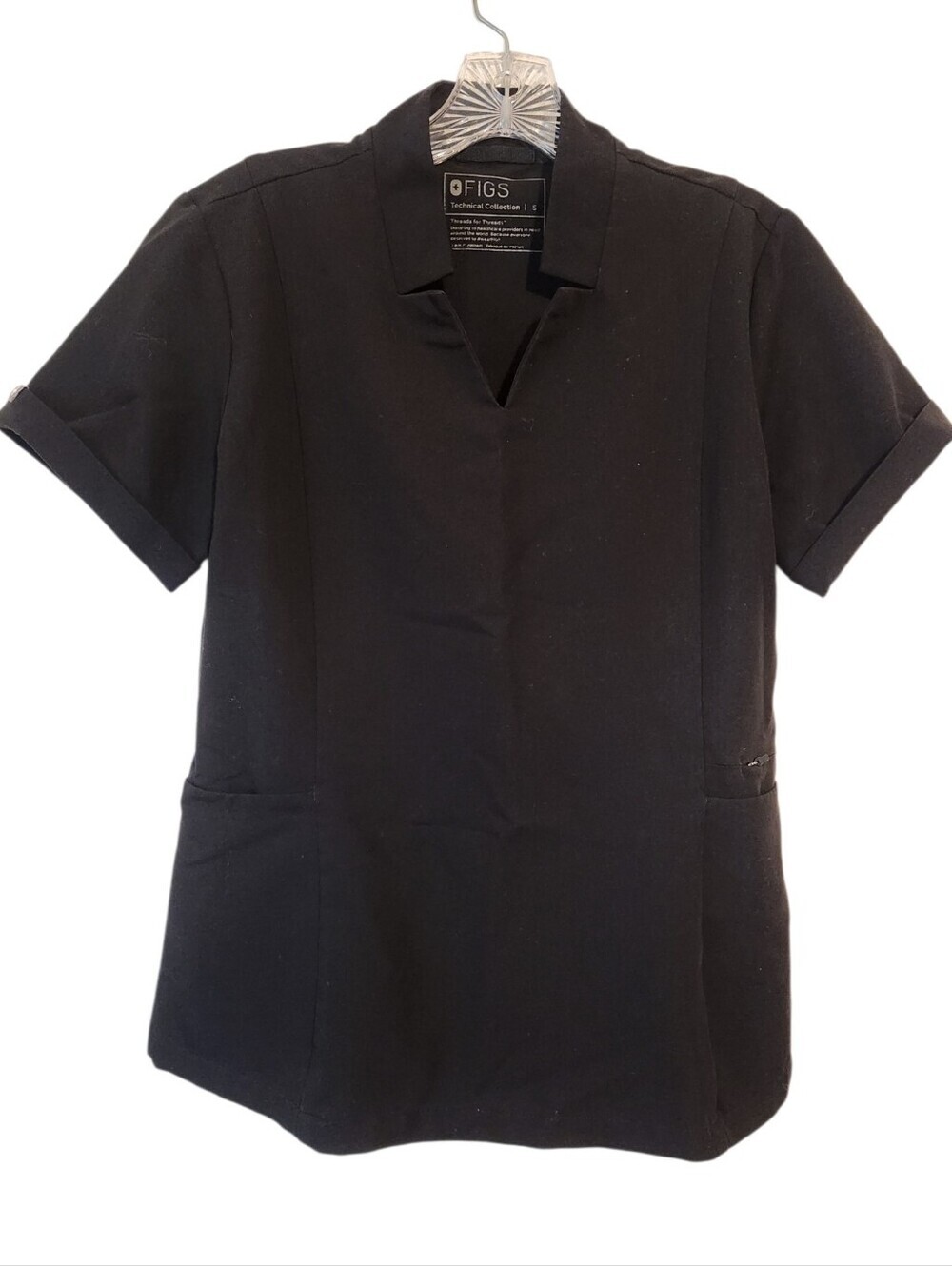 FIGS | Women's Black Slim Inala Notch V-neck Scrubs Top (Size Small)